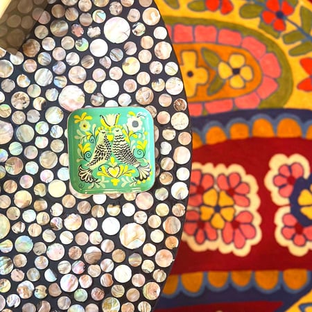 صينية ديكور صغيرة باللون الأخضر