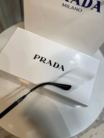 نظارة PRADA اطار اسود - عدسة اسود
