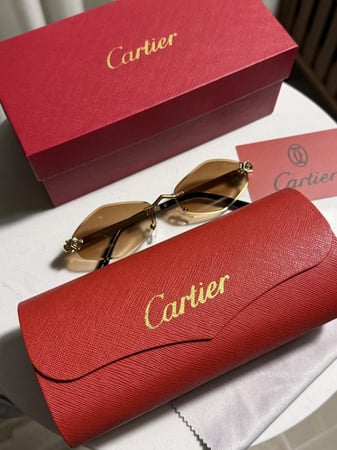 نظارة Cartier اطار ذهبي - عدسة بني مدرج