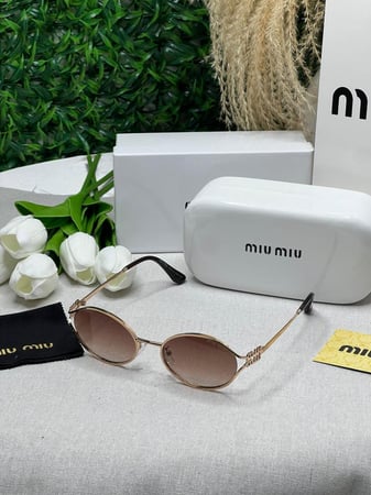 نظارة MIU MIU