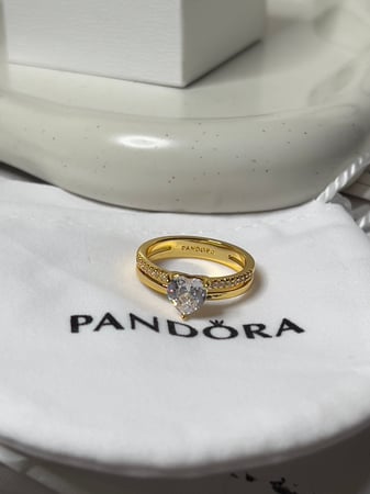 خاتم باندورا PANDORA ذهبي كرستالة فضي