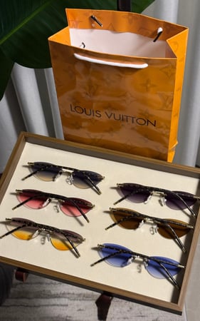 نظارة LOUIS VUITTON