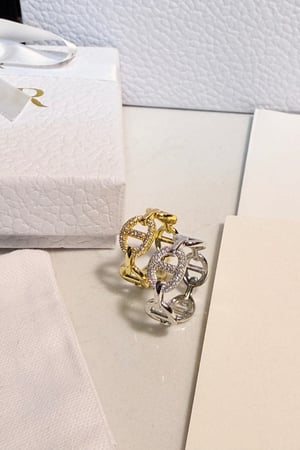 خاتم Dior لونين ( ذهبي - فضي )