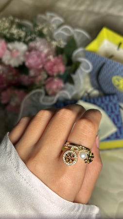 خاتمTORY BURCH ذهبي ماستر كواليتي
