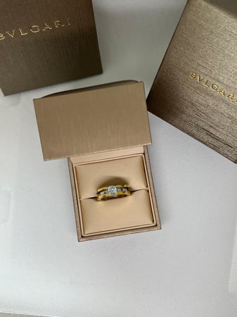 خاتم BVLGARI الماسي