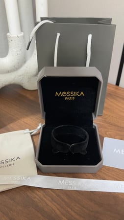 جميع ملحقات Messika الماستر كواليتي -انارة