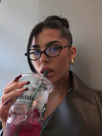 نظارة MIU MIU  بيضاوي - أطار اسود عدسة شفافة