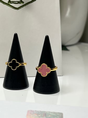 خاتم van cleef ملون