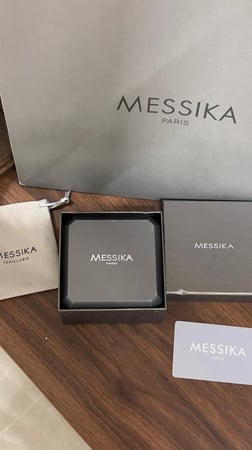حلق MESSiKA من مجموعة MOVE UNO