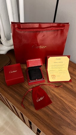خاتم Cartier الذهبي ماستر كواليتي