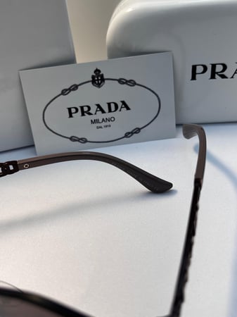 نظارة PRADA عدسة مدرج