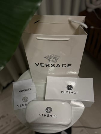نظارة versace- اطار اسود - عدسه بني مدرج