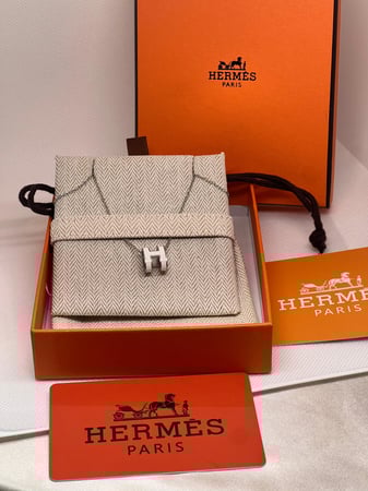 سلسال HERMES معدن فضي أبيض
