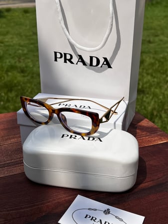 نظارة PRADA تايقر عدسة شفافه