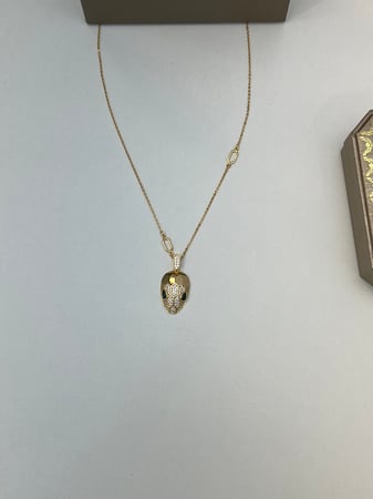 سلسال BVLGARI الماسي