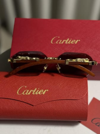 نظارة Cartier-  اطار اسود- عدسه اسود مدرج