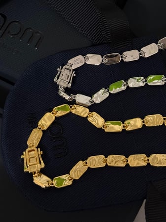 مجموعة أساور داينتي apm ( فضي -ذهبي - اخضر -روز قولد - ازرق )