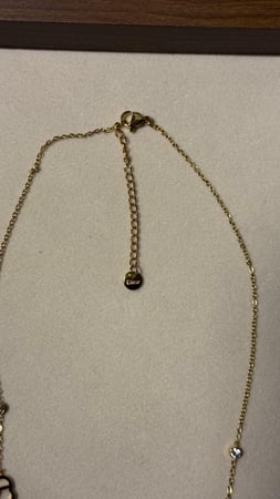 سلسال  Dior معدن ذهبي