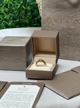 خاتم BVLGARI الماسي
