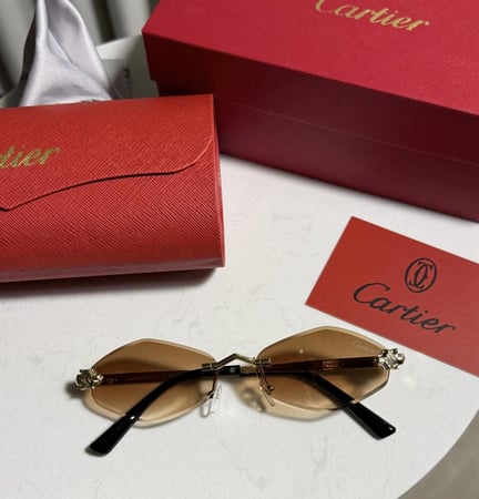 نظارة Cartier اطار ذهبي - عدسة بني مدرج