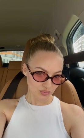 مجموعة نظارة MIU MIU ( الهبة )