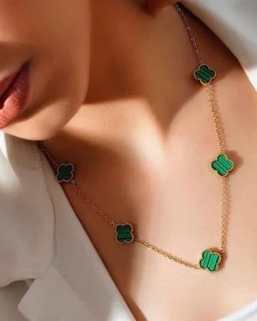 سلسال Van cleef المميز ذهبي -أخضر