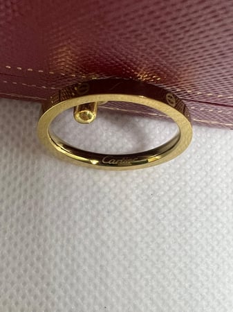 خاتم Cartier الذهبي ماستر كواليتي