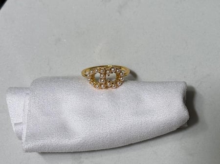 طقم DIOR ذهبي 4 قطع