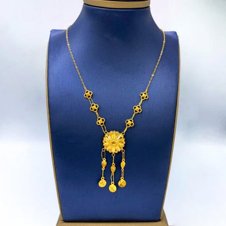 عقد ذهب عيار 21 الوزن 3.1 جرام