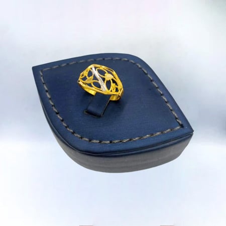 خاتم ذهب عيار 21 الوزن 2.04 جم