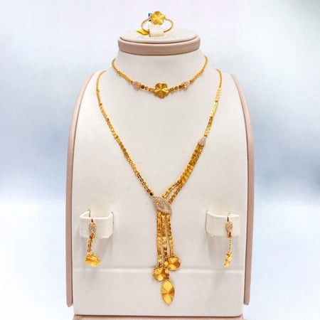 طقم ذهب عيار 21 الوزن 11.32 جرام