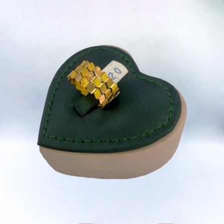 مرامي ذهب عيار 21 الوزن 4.37 جم