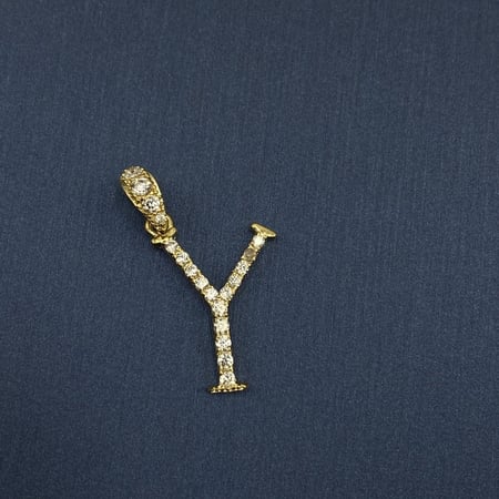 تعليقة ذهب عيار 18 الوزن 0.8 جرام