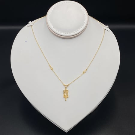 عقد ذهب عيار 21 الوزن 2.63 جرام