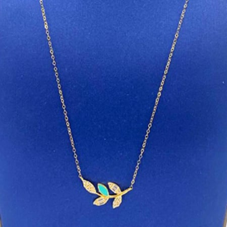 عقد ذهب عيار 18 الوزن 1.2 جم