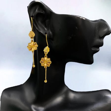 حلق ذهب عيار 21 الوزن 2.77 جرام