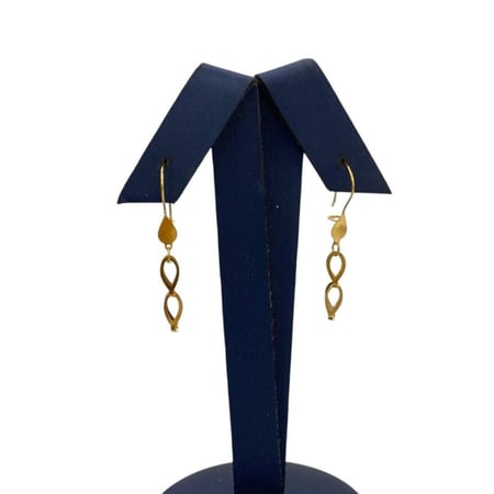 طقم ذهب عيار 21 الوزن 4.15 جرام