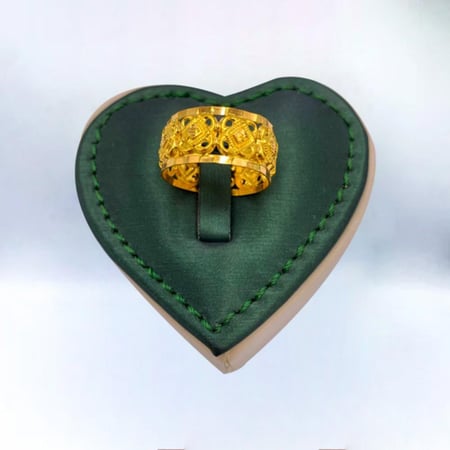 دبله ذهب عيار 21 الوزن 2.46 جم