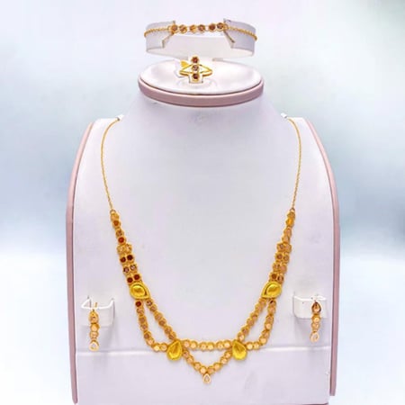 طقم ذهب متكامل عيار 21 يناسب المناسبات عقد الوفاء