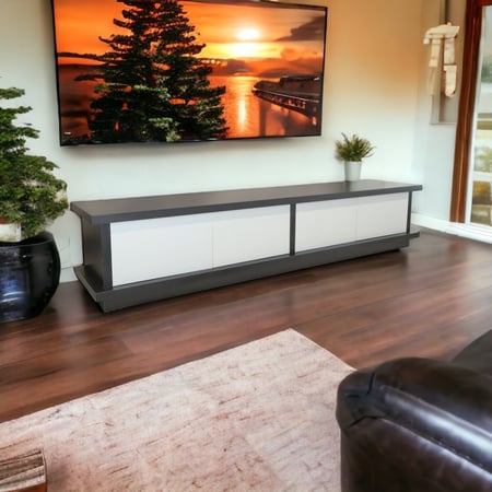 طاولة تلفاز خشب بلون أسود مع 4 ادراج تخزين رمادية عند متجر نيت هوم