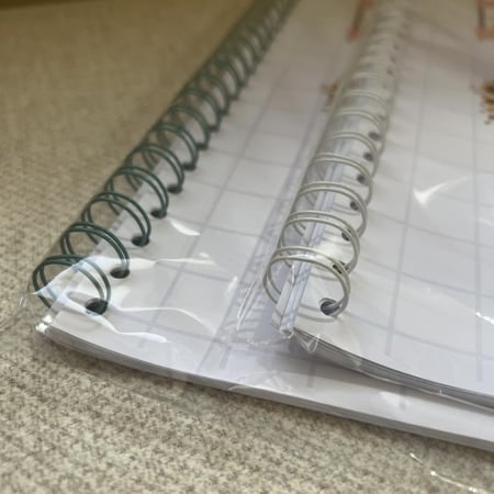 منظم يومي بثيم الفراشه