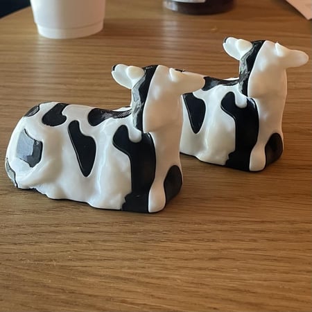 مجسم البقرة المتحرك