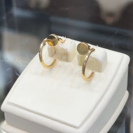 حلق مسمار 18k