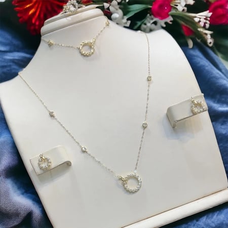 طقم تصميم الماس 18k