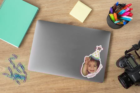 استيكر بصورة شخصية حسب الطلب