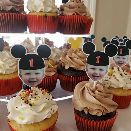 استيكر بصورة شخصية حسب الطلب