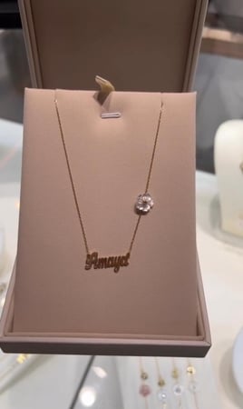 سلسال بلاسم انيق معا اضافه وردة