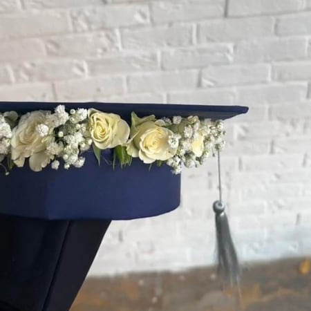 ورد قبعه تخرج هدايا تخرج كاب ورود توزيعات افكار تنسيق هدايا عقد عقود