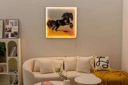 لوحة خيول باضاءه 80CM*80CM LED