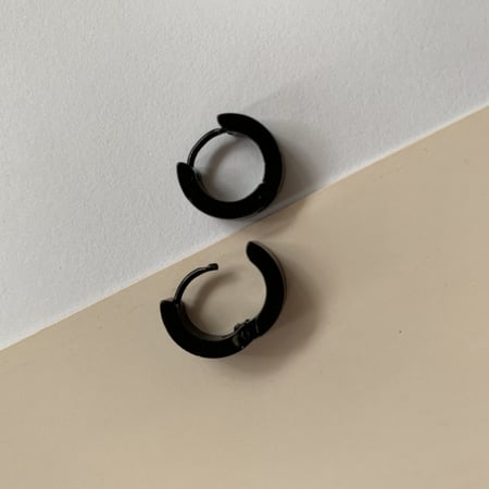 حلق  بيرسنق طبي معدني عريض - حبتين -